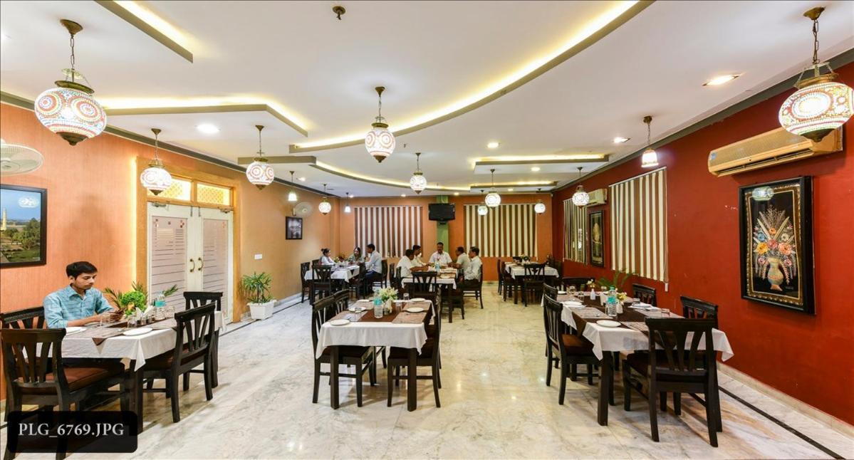 Hotel Chanakya Agra (Uttar Pradesh) Exterior photo